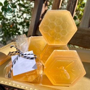 Honey & beeswax Soap